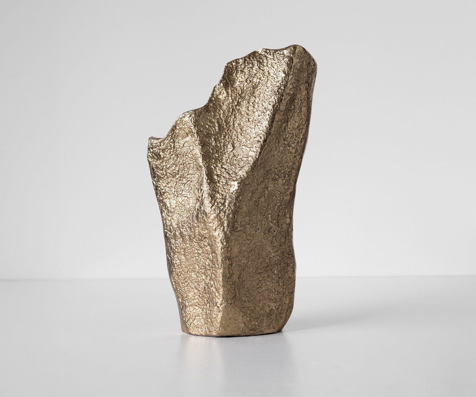 Vase Cavira l29 x P16 x H48 cm Aluminium Champagner Fait main 1