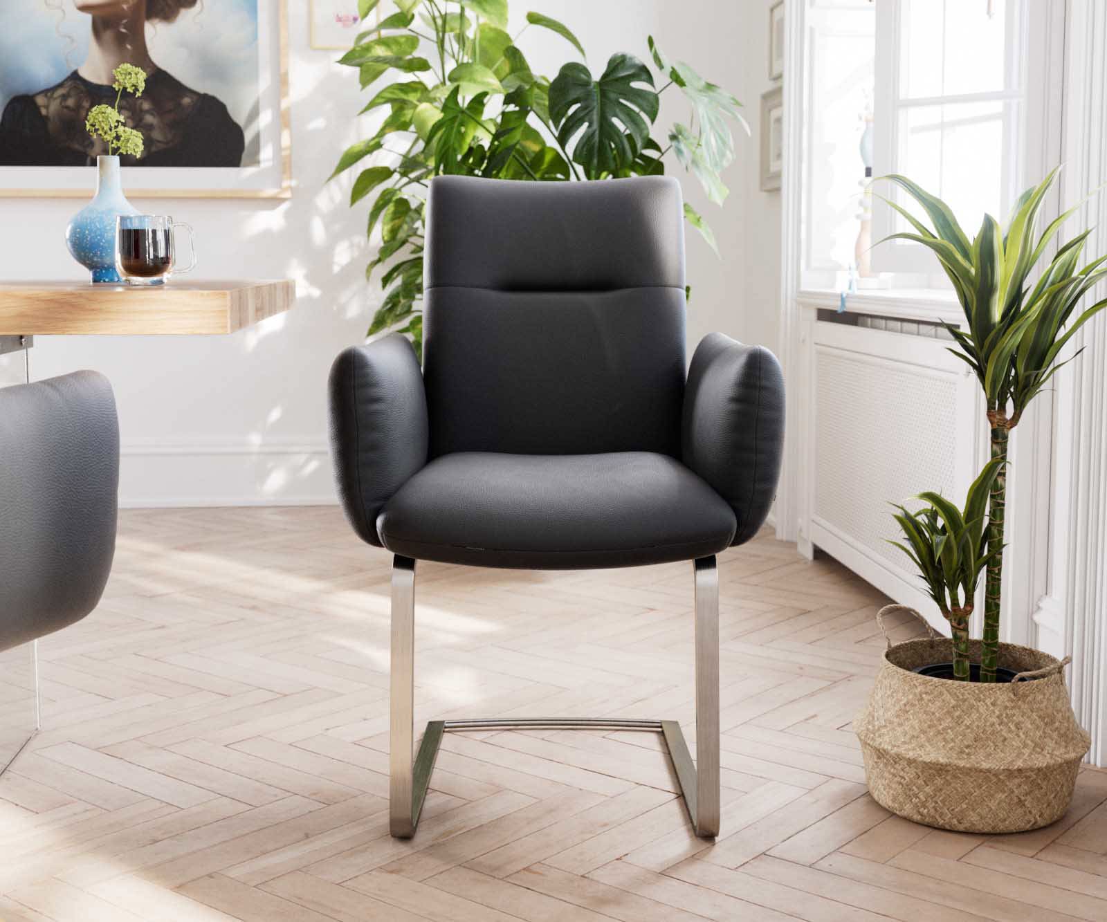 Cantilever Jova-Flex avec accoudoirs cuir de vache noir pied cantilever plat acier inoxydable brossé ressorts ensachés 1 Cantilever Jova-Flex avec accoudoirs cuir de vache noir pied cantilever plat acier inoxydable brossé ressorts ensachés 1