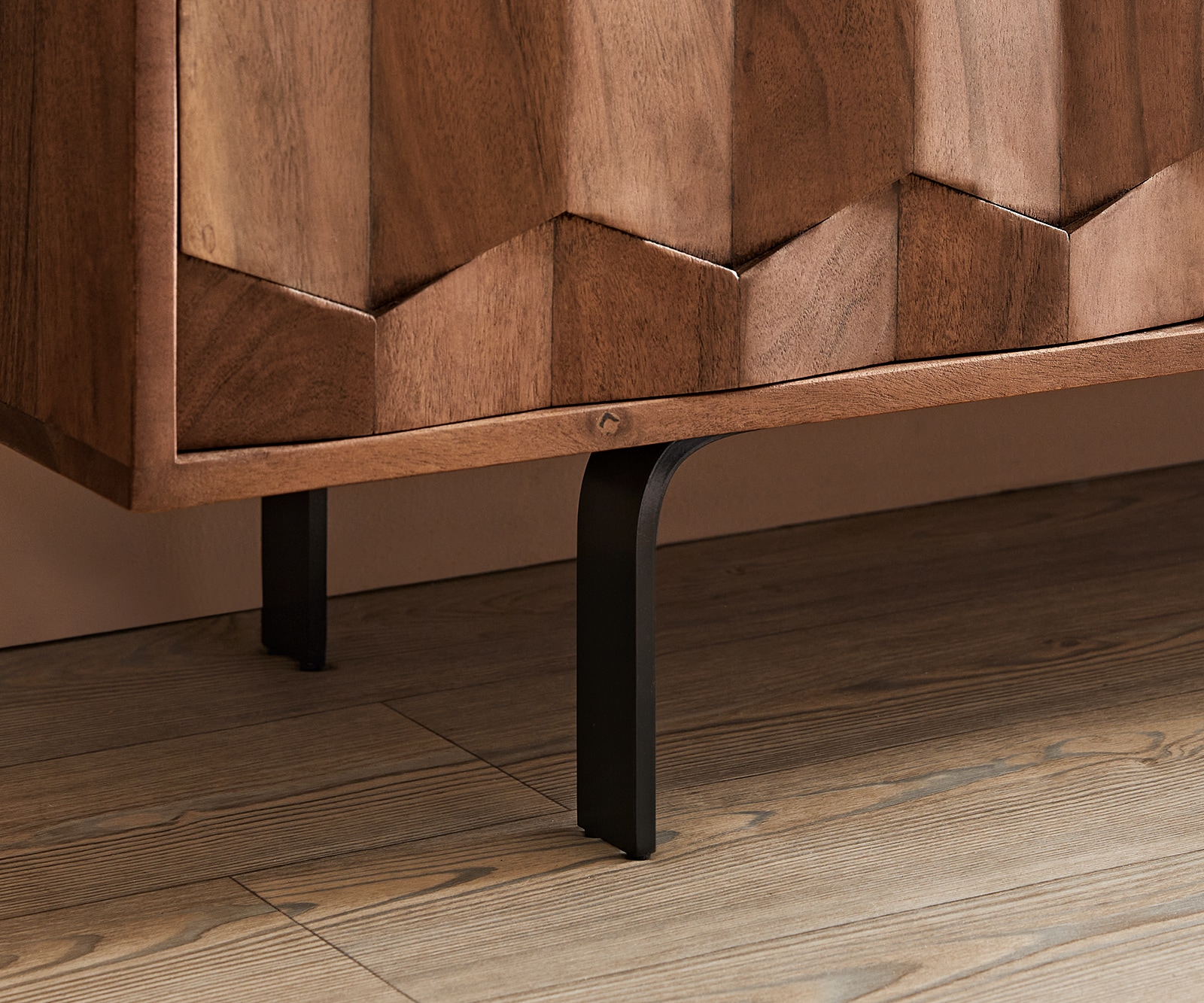 Buffet bas Fevo 200 cm acacia marron 4 portes Pied-L 5 Buffet bas Fevo 200 cm acacia marron 4 portes Pied-L 5