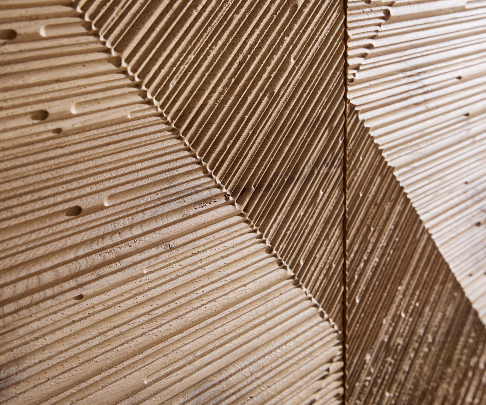 Buffet Tereos 200 cm chêne naturel effet 3D 4 portes pieds ronds métal noir 1