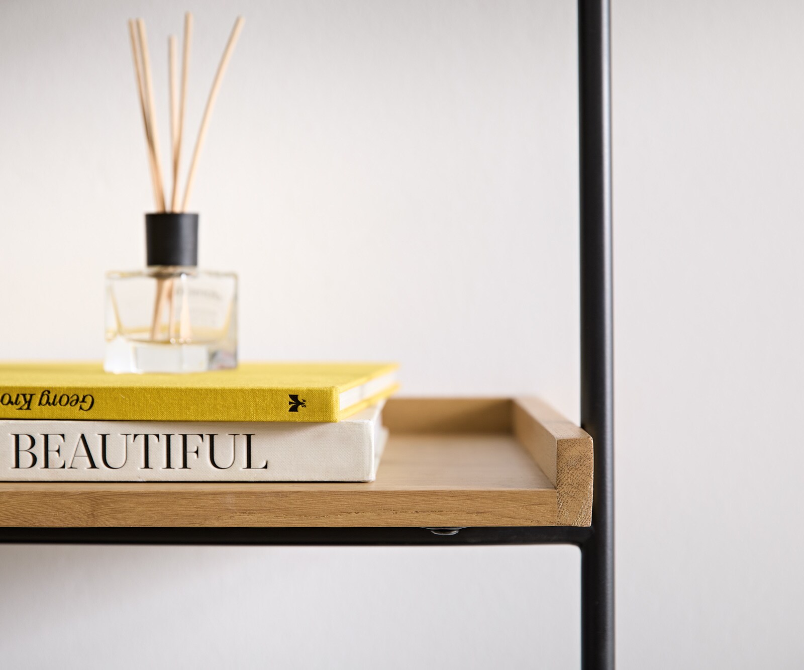 Bibliothèque Mikkusu 80x185 cm Bambou Naturel Manguier Noir 5 étagères Métal Noir 4