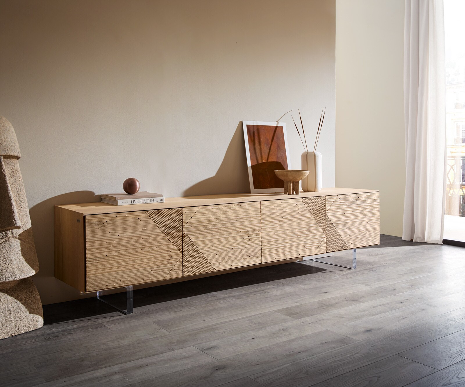 Meuble-TV Tereos 220 cm, chêne naturel, effet 3D, 4 portes, pieds suspendus, verre acrylique