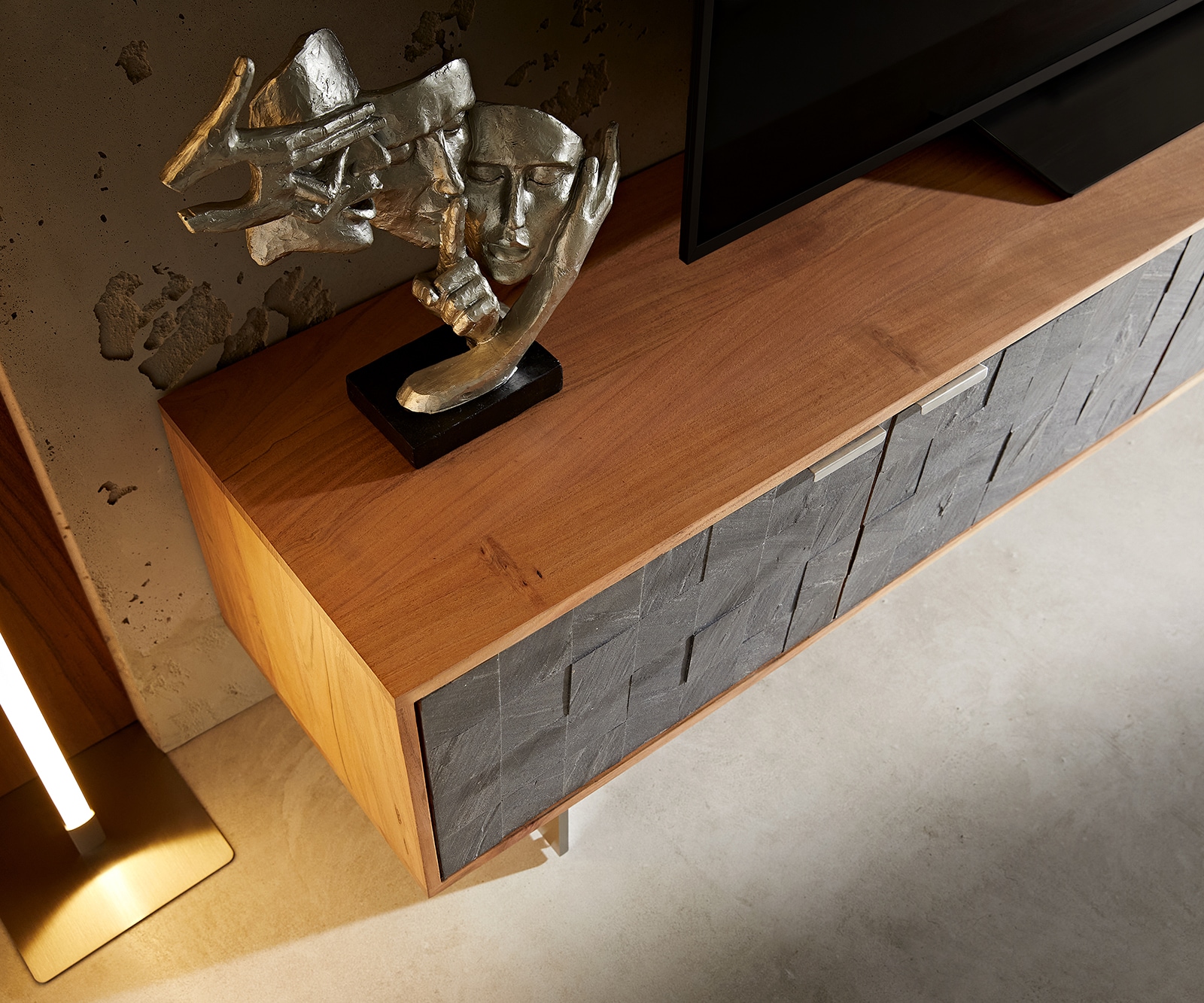 Meuble-TV Teele 220 cm acacia naturel ardoise 4 portes pied flottant inoxydable 3 Meuble-TV Teele 220 cm acacia naturel ardoise 4 portes pied flottant inoxydable 3