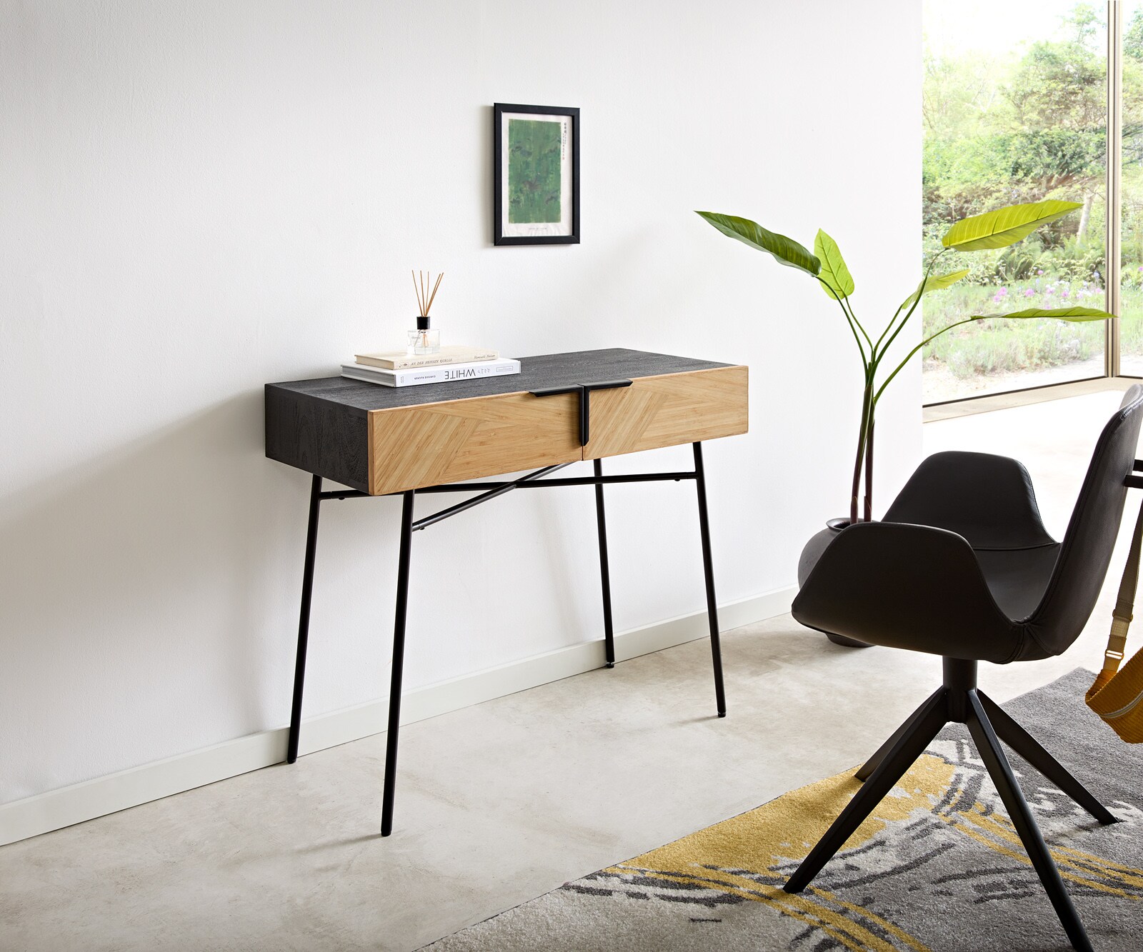 Table-console Mikkusu 90x45 cm bambou naturel manguier noir 2 tiroirs métal noir