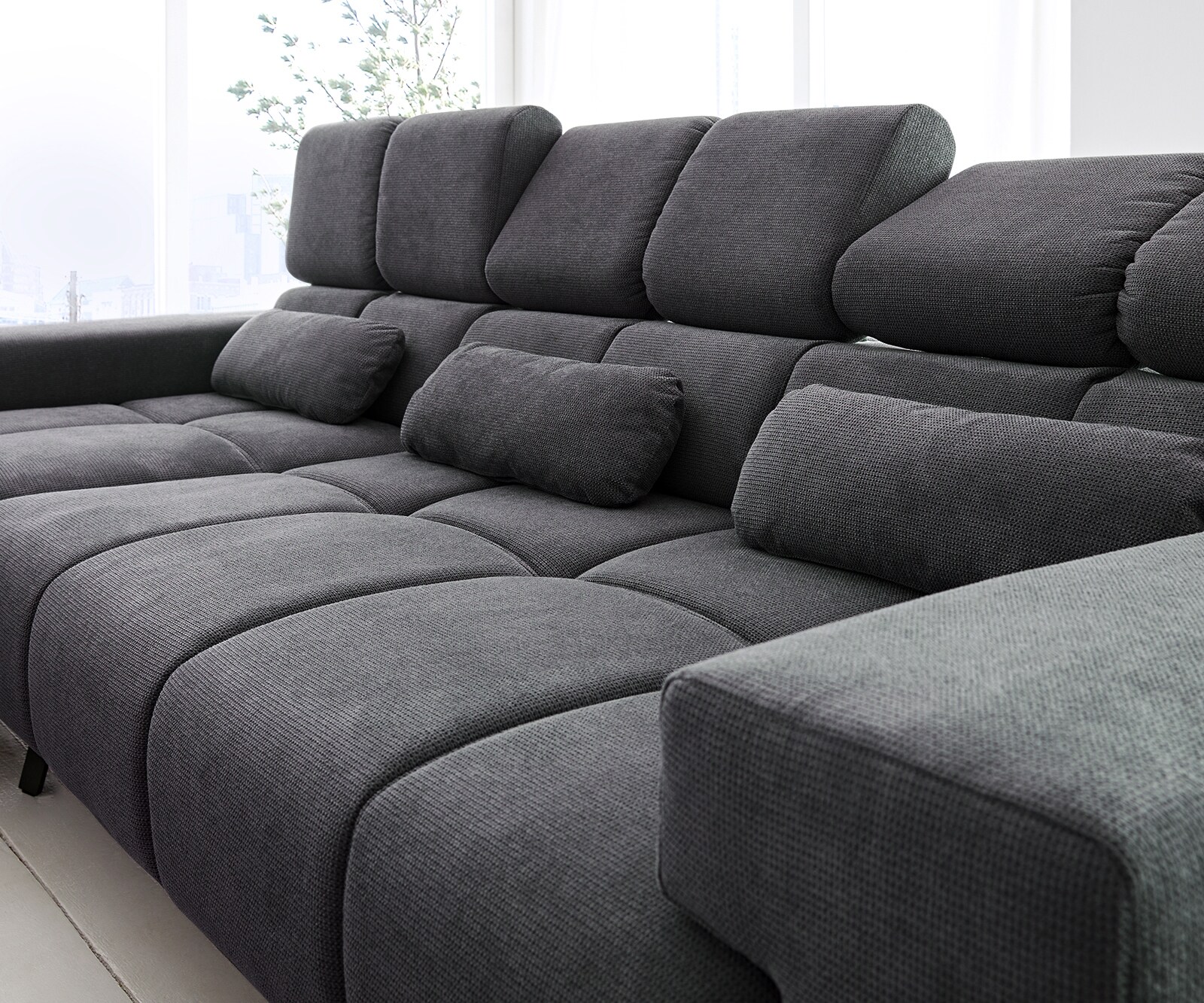 Canapé-d'angle Ordino 285x200 microfibre noir ottomane gauche réglage électrique de la profondeur d'assise 5 Canapé-d'angle Ordino 285x200 microfibre noir ottomane gauche réglage électrique de la profondeur d'assise 5