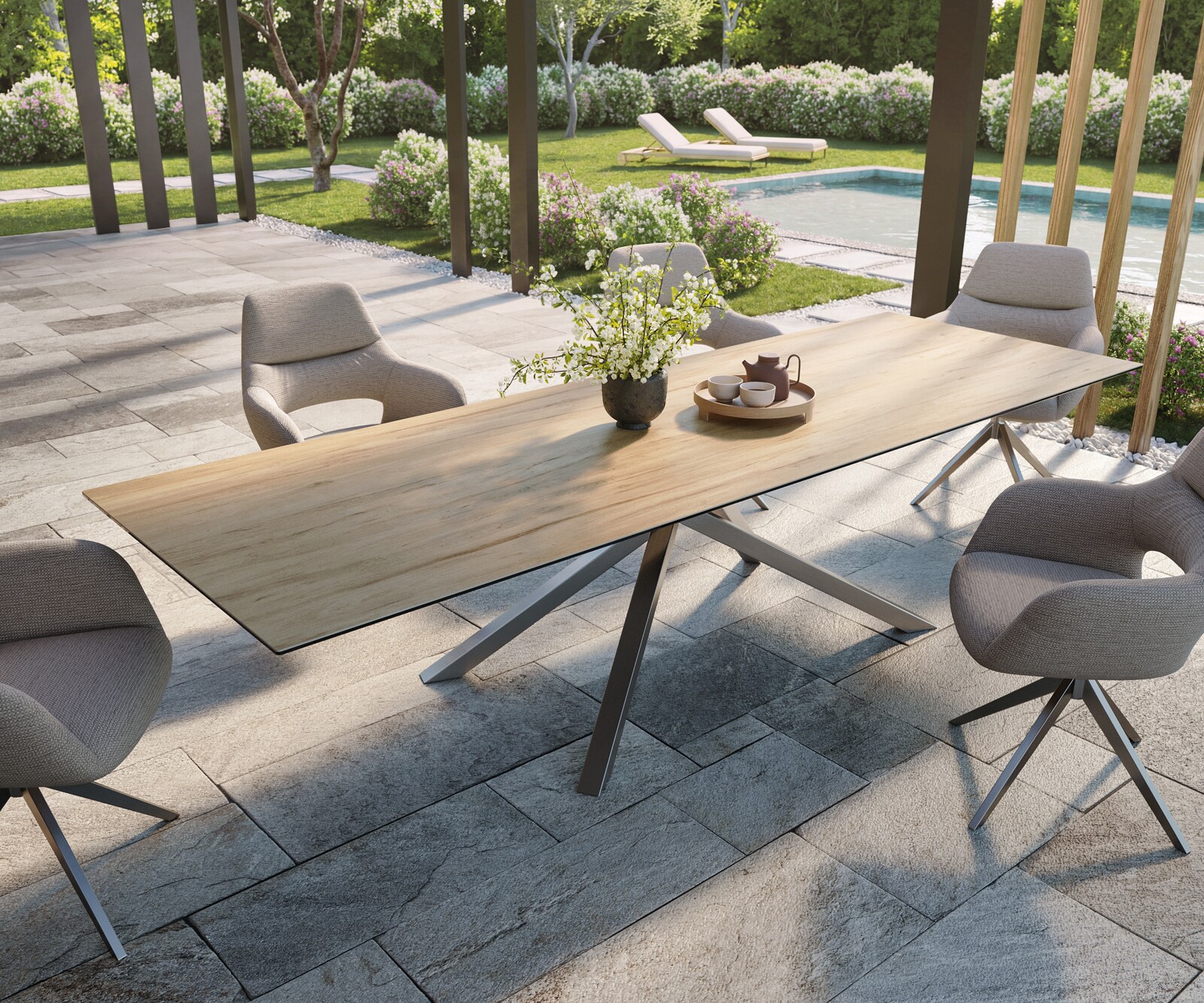 Table d’extérieur Edge 300x100 cm céramique Laminam® Sabbia couleur chêne piètement croisé rectangulaire en acier inoxydable