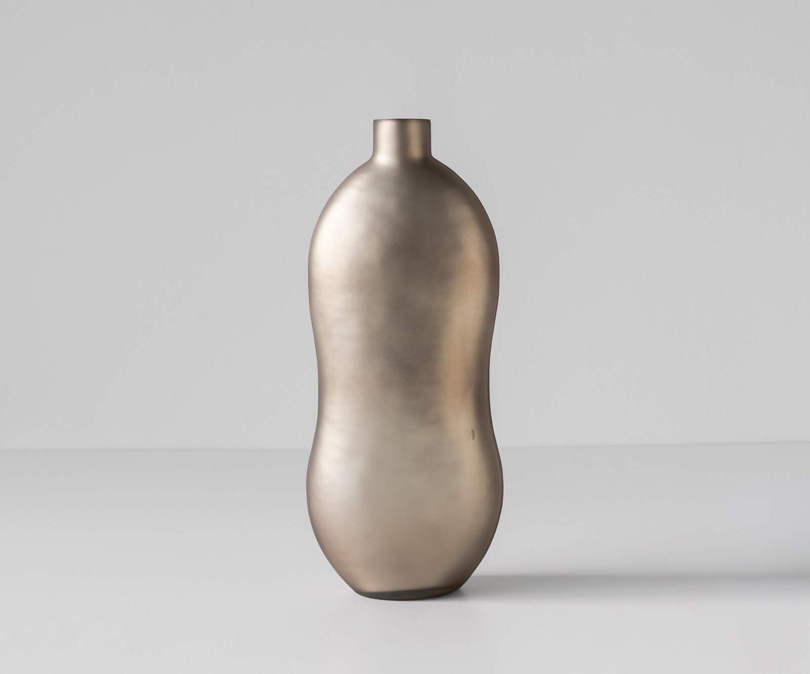 Vase Mireva l18 x P11 x H41 cm Verre Opal Soufflé à la bouche 2