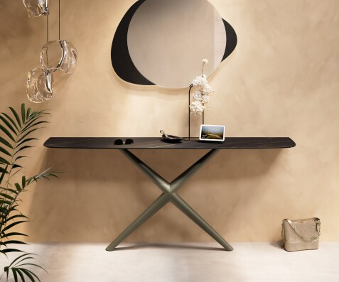 Console Edge forme bateau 180x40 cm Céramique Laminam® Noir Desir Braun Estelo Métal Effektfinish Titan